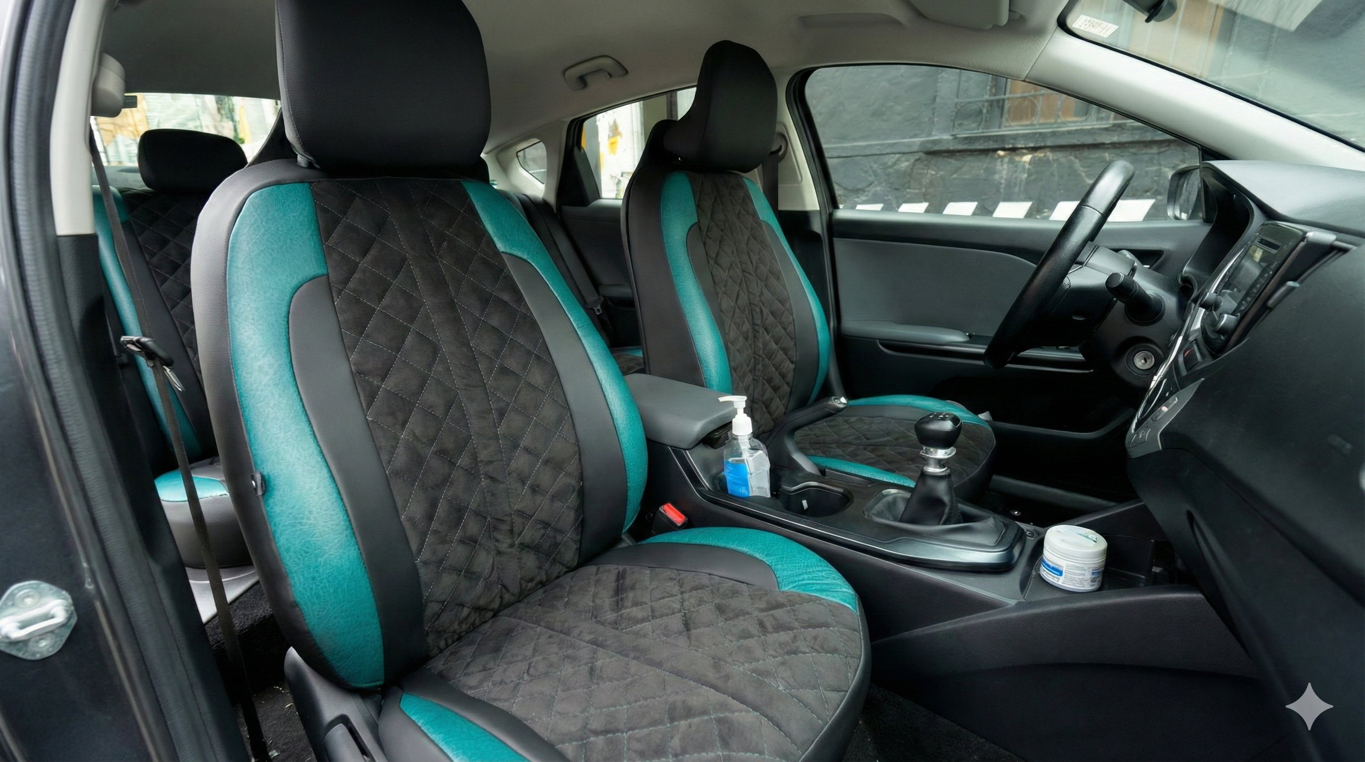 Ingeniería Textil FC8 - Detalle de costura y material premium